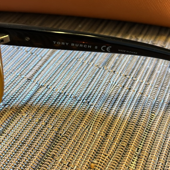 Tory Burch Tortoise Sunglasses - Picture 6 of 10